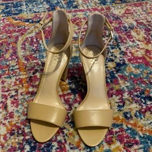 Vince Camuto nude chunky heel ankle strap sandals size 6